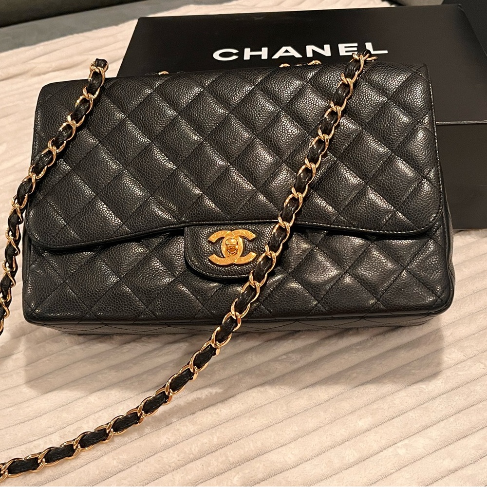 Chanel Jumbo Single Flap - Picture 16 of 16